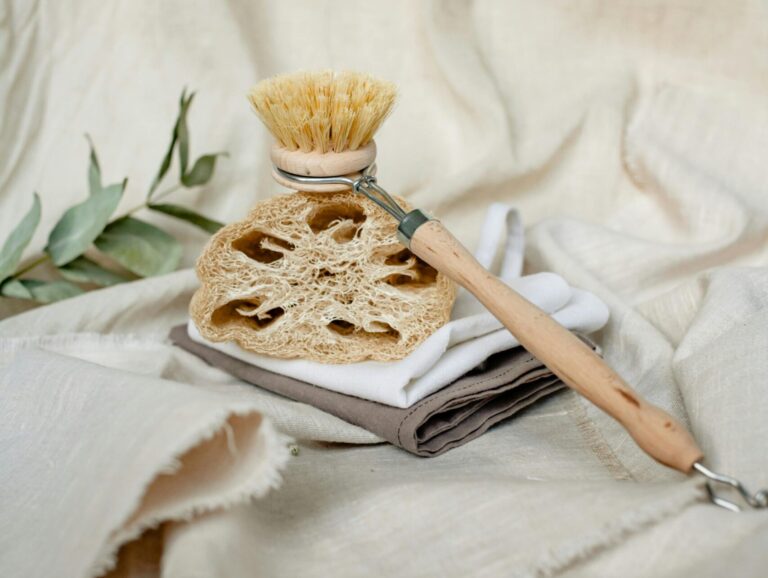 9 Biodegradable Sponges for a Low-Waste Kitchen